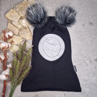 šaltuko nubučiuotas merino vilnos šalmukas NAKTIS be bumbulų šaltuko nubučiuotas merino vilnos šalmukas NAKTIS be bumbulų