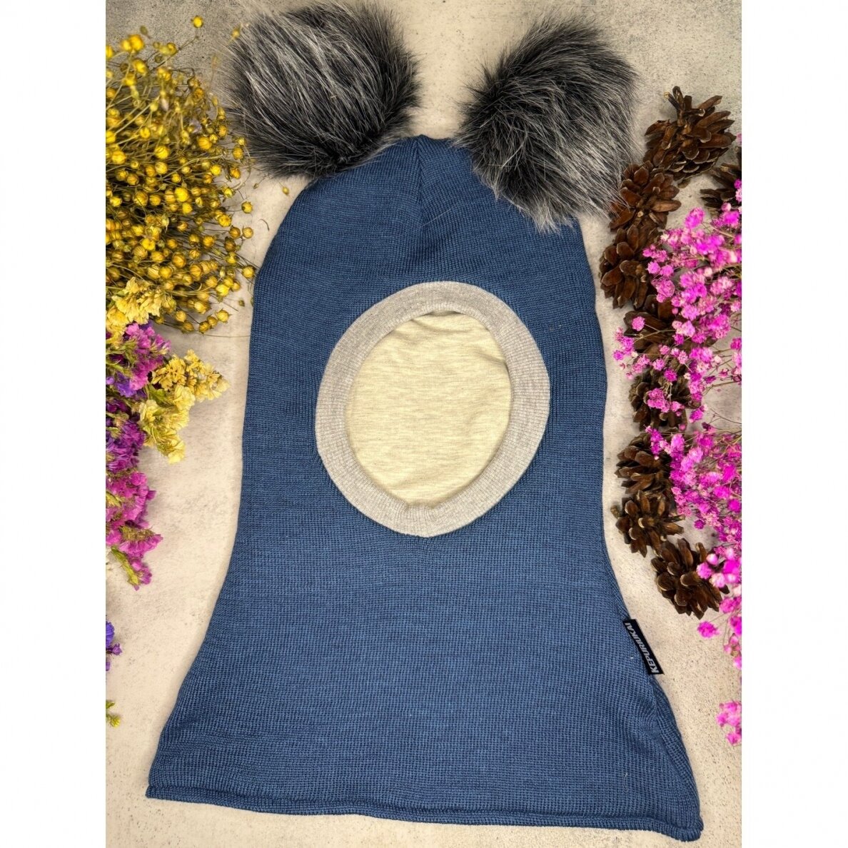 šaltuko nubučiuotas Merino vilnos šalmukas ŠERKŠNAS be bumbulų 3 šaltuko nubučiuotas Merino vilnos šalmukas ŠERKŠNAS be bumbulų 3